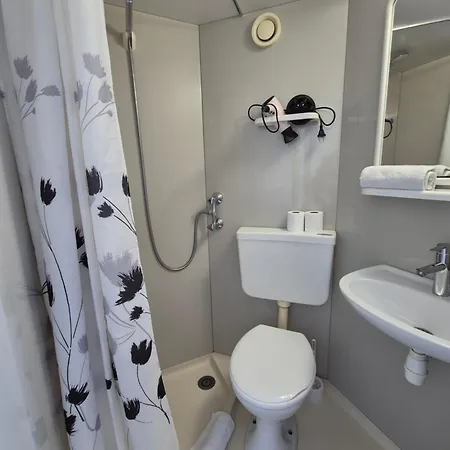 Cosy & Lumineux - Cour Arboree Centre-tours